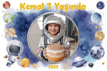 Astronot ile Soft Tonlarda Gezegenler Temalı Doğum Günü Konsepti