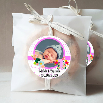  1 Yaşında Temalı Resimli Sticker