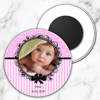 6 Ay Kınası Temalı Resimli Daire Plastik Magnet