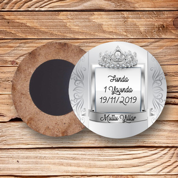 Pırlantalı Taç Temalı Ahşap Daire Magnet