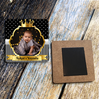 Siyah Beyaz Puantiye ile Gold Çerçeve Temalı Resimli Kare Ahşap Magnet