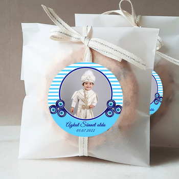 Açık Mavi Çizgili Fonda Çintemani Nazar Boncukları ile Sünnet Temalı Sticker