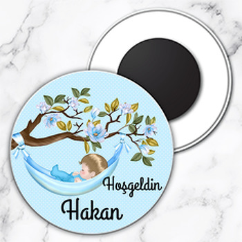 Ağaç Dalında Erkek Bebek Beşiği Temalı Daire Plastik Magnet