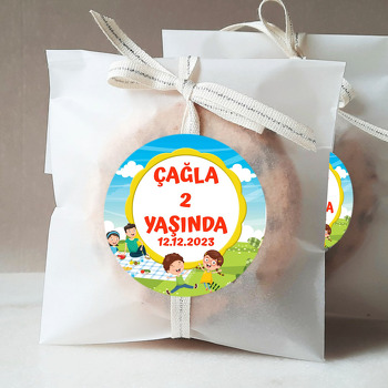 Aile ile Piknik Temalı Sticker