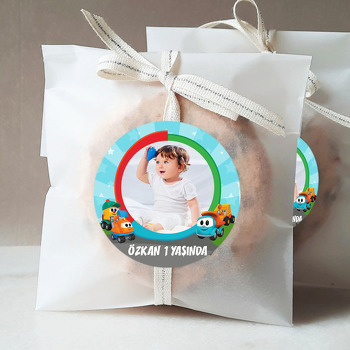 Akıllı Kamyon Leo ile Arkadaşları Temalı Sticker