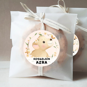 Aslan ile Kelebek Pudra Fon Temalı Sticker