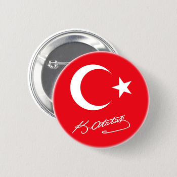 Atatürk İmzası Ve Türk Bayrağı Temalı İğneli Buton Rozet