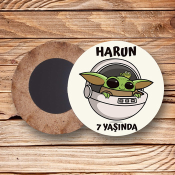 Baby Yoga ile Uzay Gemisi Temalı Daire Ahşap Magnet