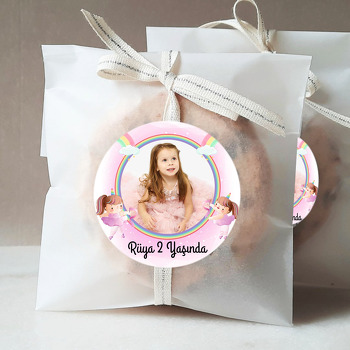 Balerin ile Pembe Kurdele Temalı Resimli Sticker
