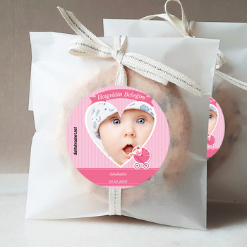Bebek Araba Ve Kalp Çerçeveli Hoşgeldin Bebek Sticker