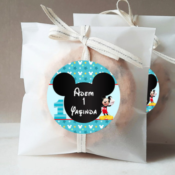 Bir Yaş Mickey Mouse Temalı Sticker