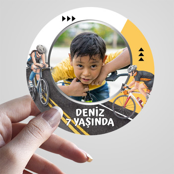 Bisikletçi Temalı Resimli Sticker