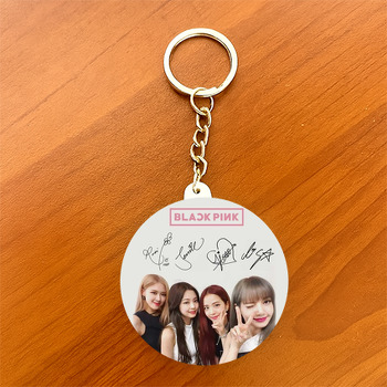 Blackpink İmza Temalı Daire Plastik Doğum Günü Anahtarlık