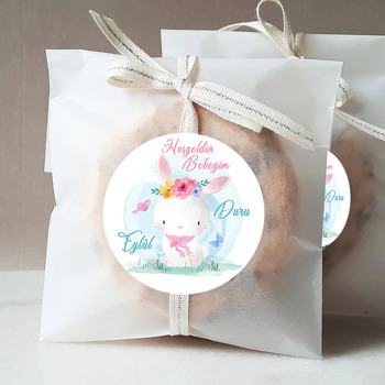Çiçekli Tavşan Temalı Sticker
