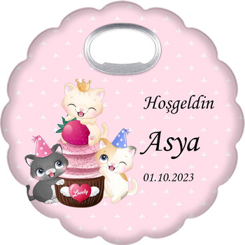 Çilekli Pastada Yavru Kediler Temalı Çiçek Şekilli Magnet Açacak