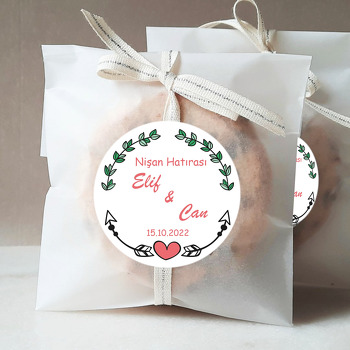 Çizgisel Kalp ile Dallar Temalı Sticker
