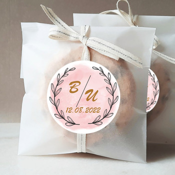 Çizgisel Yaprak Çelenk ile Pembe Fon Temalı Sticker