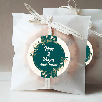 Daire Çerçevede Gold Bahar Dalı ile Pastel Krem Ördek Yeşil Fon  Temalı Sticker