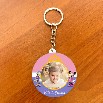 Daisy Duck ve Minnie Mouse Temalı Daire Plastik Anahtarlık