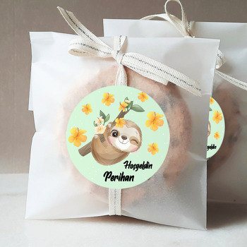 Dalda Tropikal Hayvan Temalı Sticker