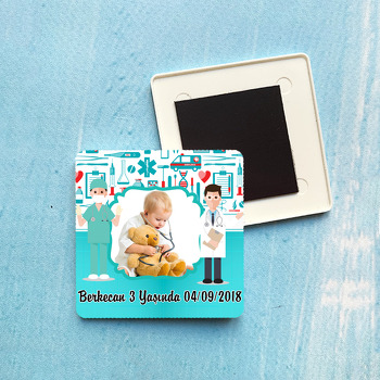 Doktor Temalı Kare Plastik Kare Magnet
