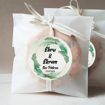 Elips Gold Çerçeve ile Meyve Yaprakları Temalı Sticker