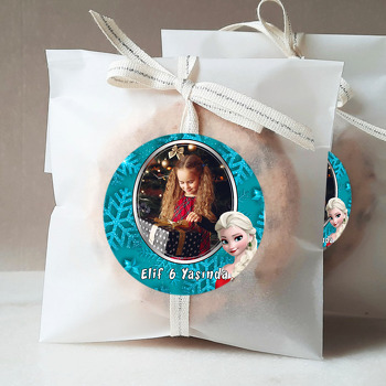 Elsa Yılbaşı Mavi Fon Temalı Resimli Parti Sticker