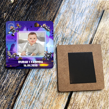 Scrat Uzayda Temalı Resimli Ahşap Kare Magnet