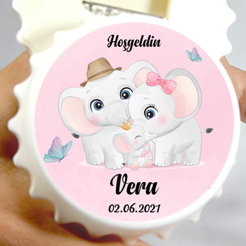 Fil Ailesi Pembe Fon Temalı Kapak Şekilli Magnet Açacak