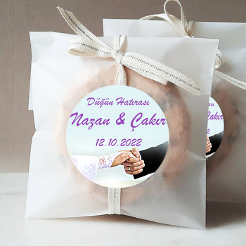 Gelin Damat El Ele Temalı Sticker