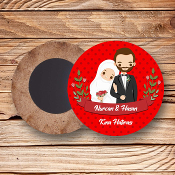 Gelin ve Damat Kırmızı Puantiyeli Fon Temalı Daire Ahşap Magnet