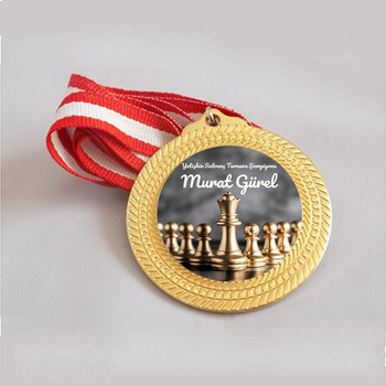 Gold Şah ile Satranç Temalı Metal Madalya
