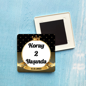 Gold Taç Siyah Fon Temalı Plastik Kare Hediyelik Magnet