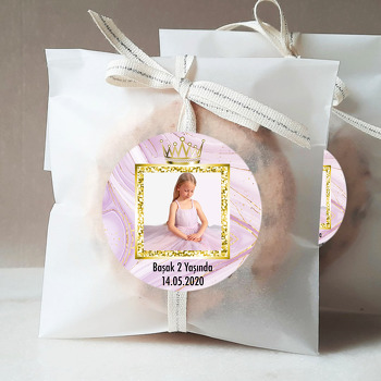 Gold Taç Ve Pembe Temalı Resimli Sticker