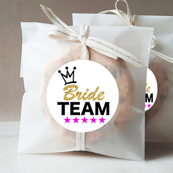 Gold ve Pembe Gelin Takımı Temalı Sticker