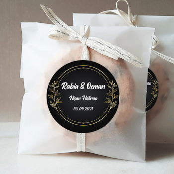Gold Yapraklarla Simetrik Daire Çerçeve Temalı Sticker
