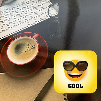 Gözlüklü Emoji Surat Temalı Bardak Altlığı
