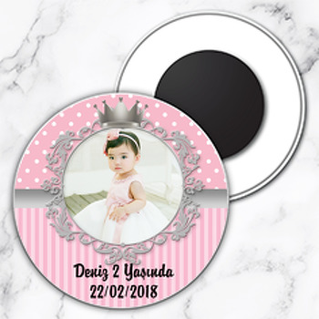 Gümüş Taç Temalı Resimli Daire Plastik Magnet
