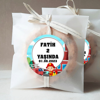 İtfaiyeci ile Aracı Temalı Sticker