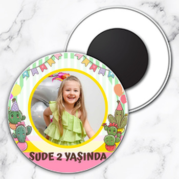 Kaktüs Partisi Temalı Resimli Daire Plastik Magnet