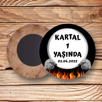 Kara Kartal Temalı Ahşap Daire Magnet