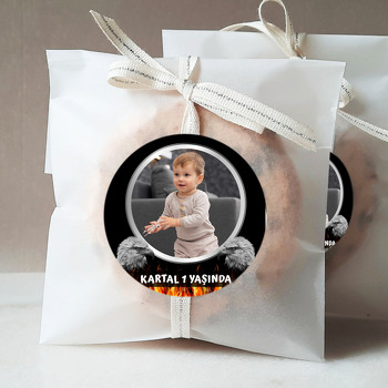 Kara Kartal Temalı Sticker