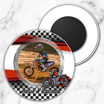 Kırmızı MotorsikletTemalı Resimli Daire Plastik Magnet