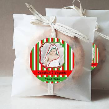 Kırmızı Yeşil Beyaz Çizgiler Temalı Sticker