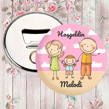 Kız Çocuklu Aile ile Pembe Bulutlar Temalı Magnet Açacak