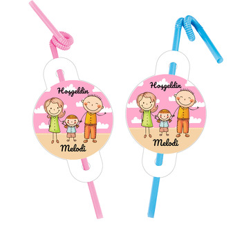 Kız Çocuklu Aile ile Pembe Bulutlar Temalı Pipet ve Kartı