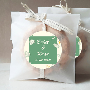 Krem Çiçekler ile Kare Yeşil Fon Temalı Sticker
