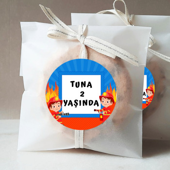 Küçük İtfaiyeci Temalı Sticker