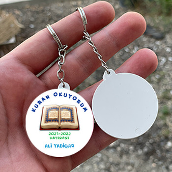 Kuran Okuyorum Mavi Yazı Temalı Daire Plastik Anahtarlık