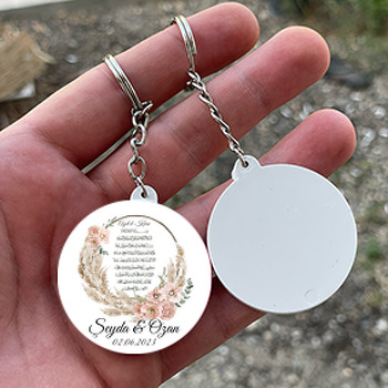 Kurutulmuş Soft Çiçekler ile Ayetel Kürsi Temalı Daire Plastik Anahtarlık